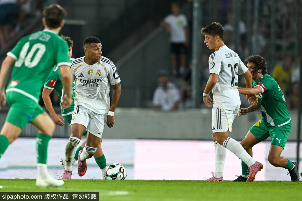 巴尔韦德的精准助攻与姆巴佩的遗憾:西甲首轮精彩瞬间回顾